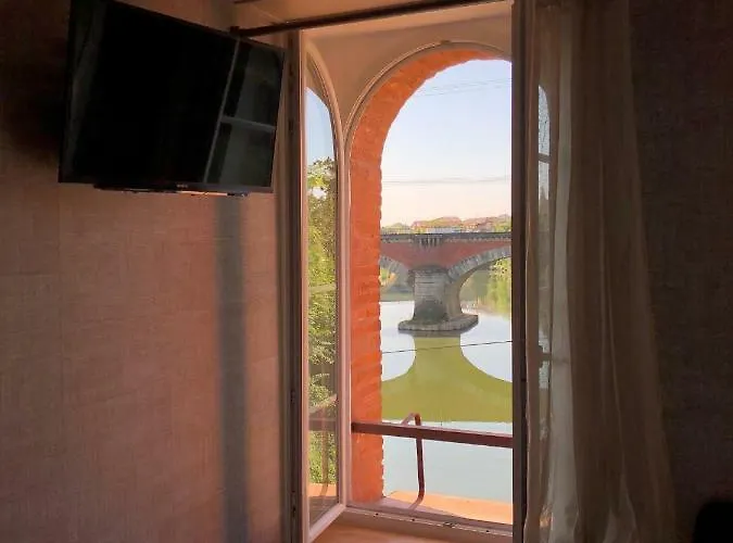 Moulin D'albias Aux Portes De Montauban 4* Albias